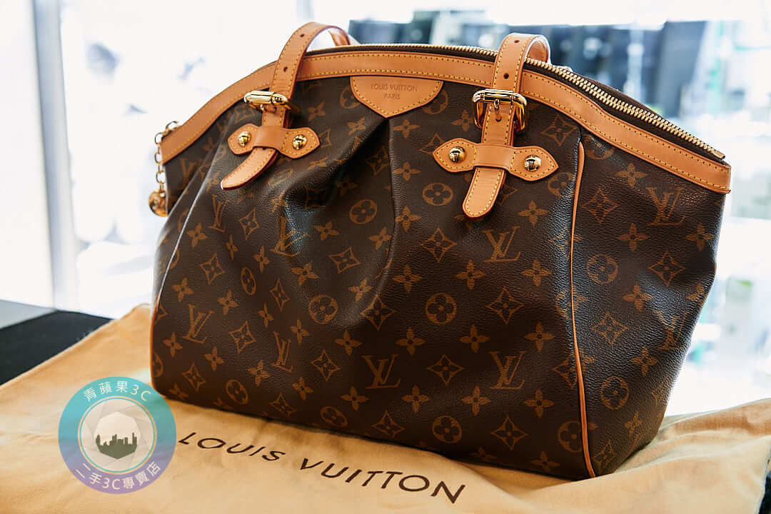 LV Monogram 二手包與原廠配件展示照