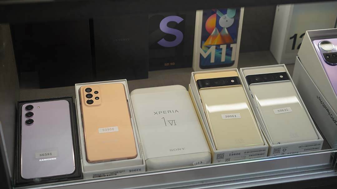 iPhone 回收推薦 2025|價格透明、資料安全、三地實體門市快速成交 - 第4張圖 不只 iPhone,Samsung、Sony、Pixel 一樣能回收